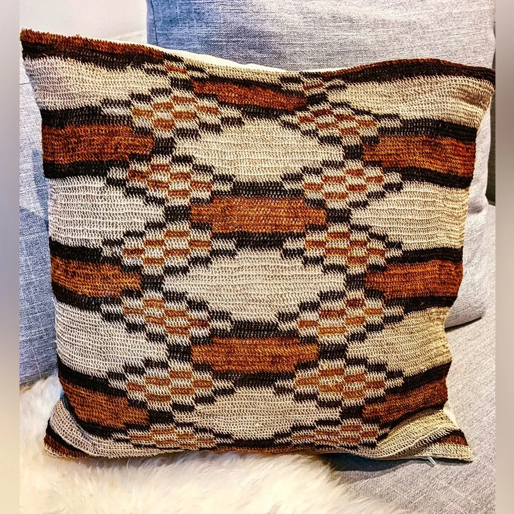 NEW Pillows. Handwoven, Artisanal made with Natural fibers. - Picture 5 of 5